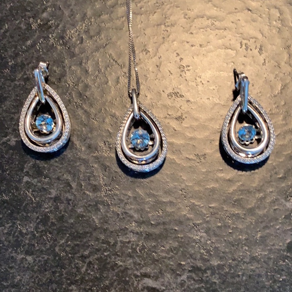 sterling silver Kay’s shimmer diamond set